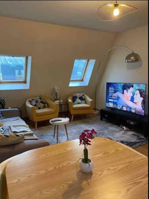Quiet And Spacious Apartment Near Champs Elysees Paris Luaran gambar
